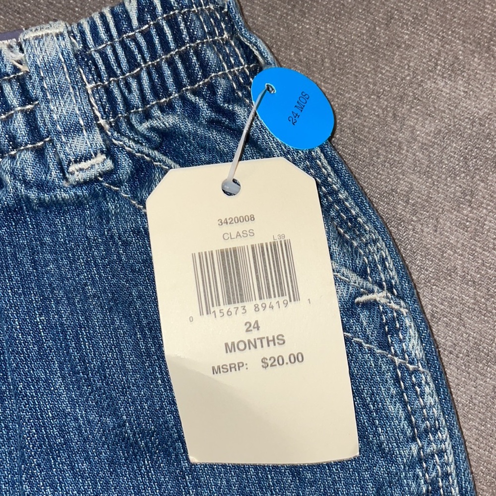 NWT.  Oshkosh Jean Shorts. Size 24 Months - Picture 3 of 6
